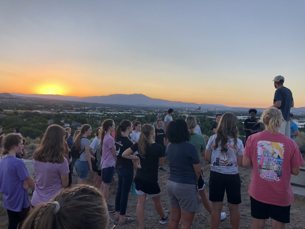AndyGleiser's tweet photo. Taking 48 guests from Michigan and Oregon on a prayer walk last night to pray over our beautiful city of Reno @HopeforReno https://t.co/gD0A8hpy34