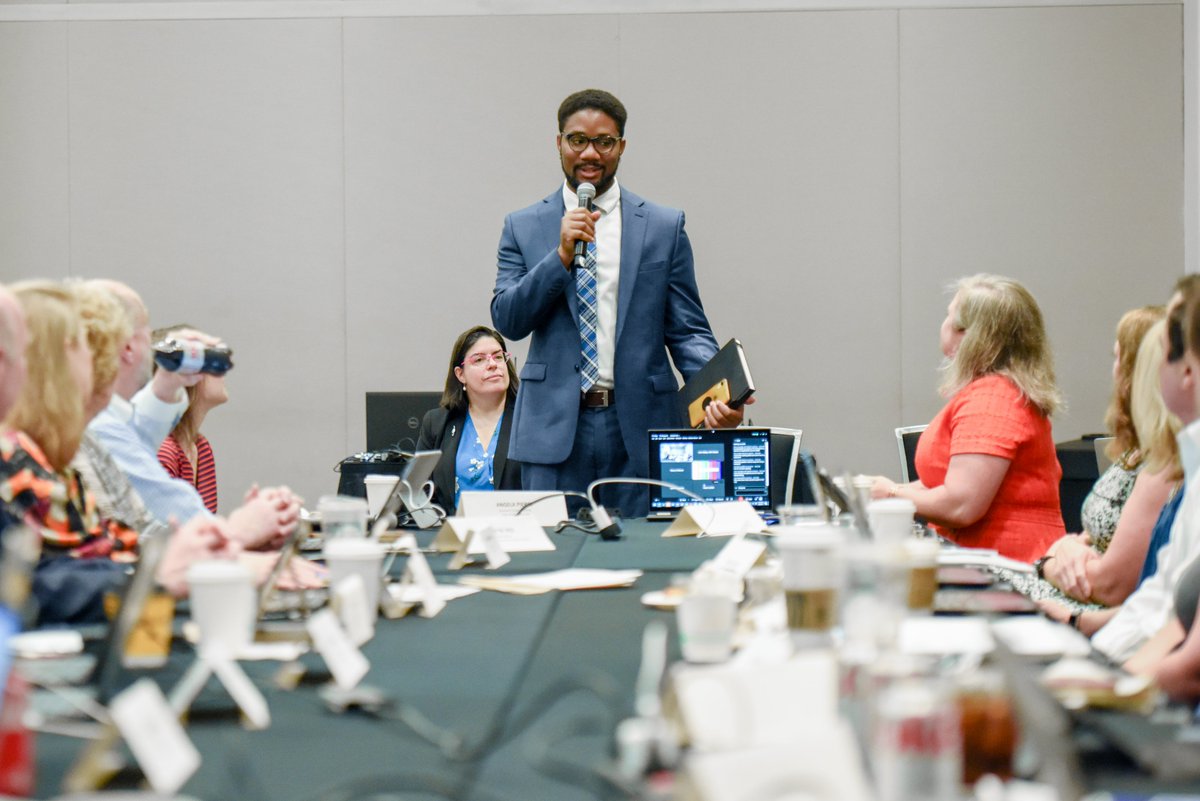 GFOA's tweet photo. The deadline to apply for #GFOA Standing Committees is July 29. This is a great opportunity to get more involved with GFOA by working with other committee members to develop best practices, advisories, and policy statements. Learn more: https://t.co/ZyW3vMD3nG https://t.co/c1R08D4coJ