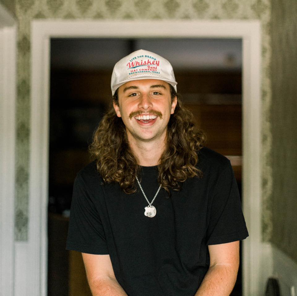 thedixiechicken's tweet photo. #TexasMusic is alive and well at @TAMU with guys like @Jacob_Stelly_ coming out! If y'all haven't yet, check out this young #FightinTexasAggie's music on all platforms and catch him live, you'll be glad you did! https://t.co/PUfTWTW20f