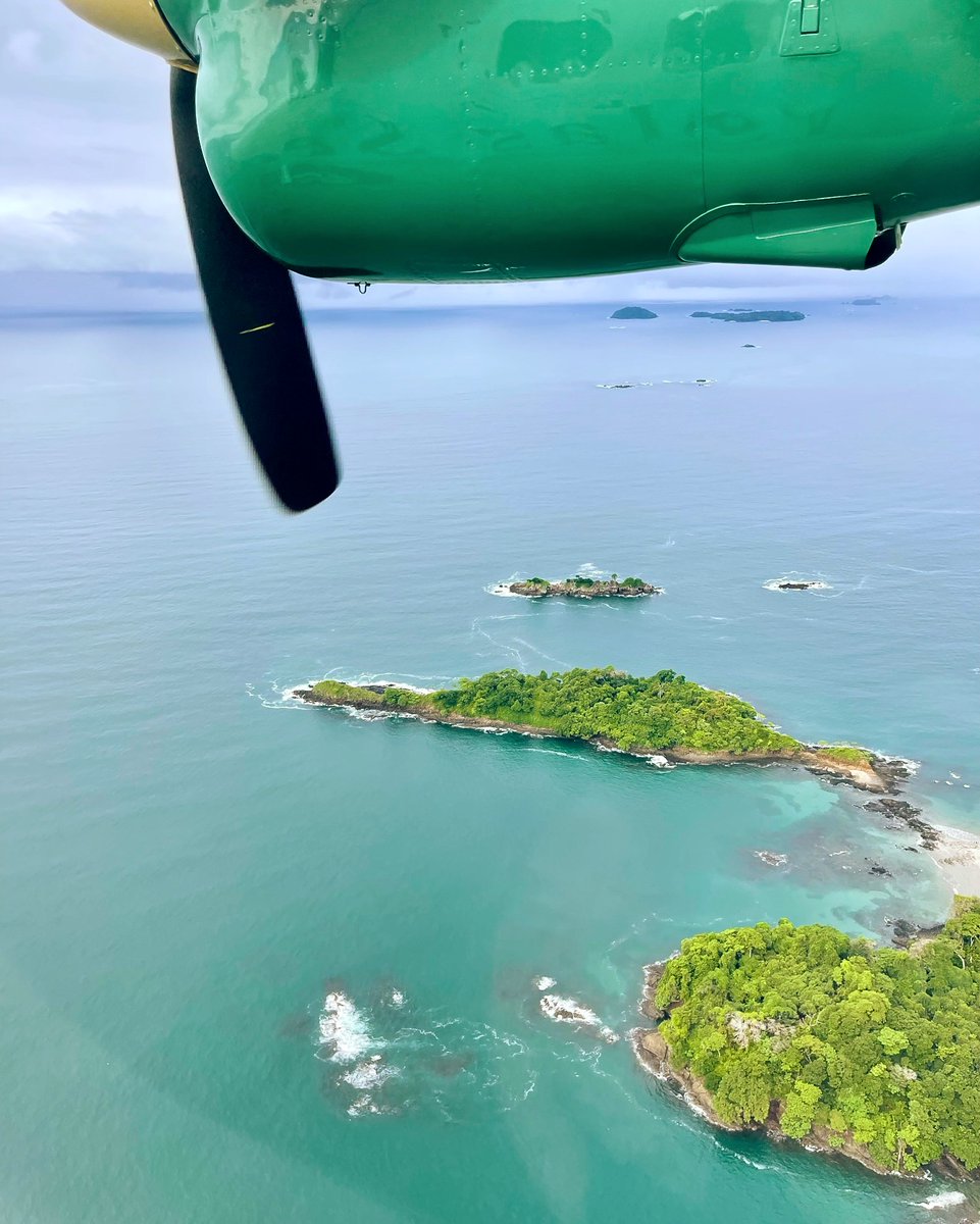 No filter needed for these incredible shades of blue! 🛫🏝️🌤️

@panamatrails_official
@Giftedtravelnetwork

#Islassecas #PanamaTrails #Virtuosotravel #GiftedTravelNetwork
