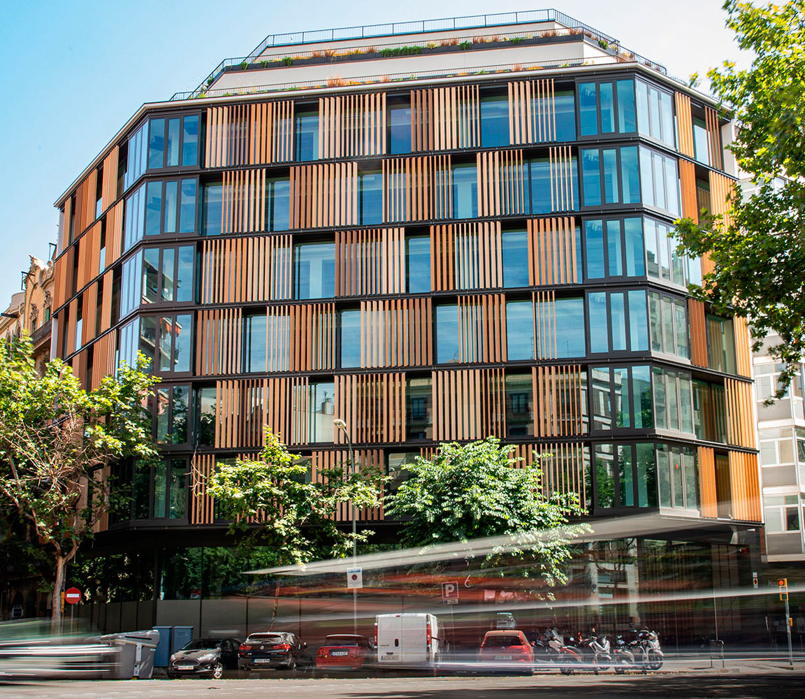 EADA Business School tweet media