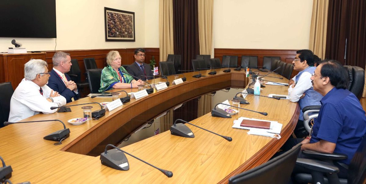 Our commitment, ESM welfare. I am happy to share that DESW had a wonderful meeting w/ Director General of Commonwealth War Graves Commission, Ms. Claire Horton, CBE, UK, today in New Delhi. We shared & learned best practices to honour #WarVeterans in India &Commonwealth countries