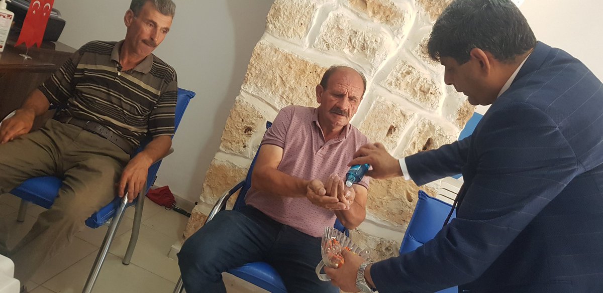 Parti binamızda  ilce teskilatimizla halkla bayramlasma etkinliği sagladik <a href="/ikramDincer/">İkram Dinçer</a> <a href="/avidrissahin/">Av. İdris Şahin</a> <a href="/emin_ekmen/">Mehmet Emin Ekmen</a> <a href="/ServetCemiloglu/">Servet CEMİLOĞLU</a> <a href="/zeynel_abidin__/">ZeynelAbidin Aydın</a>  <a href="/babacanmidyat/">devapartisi midyat ilçe teşkilat başkanlığı</a> <a href="/DerikDeva/">DEVA PARTİSİ DERİK iLÇE BAŞKANLIĞI RESMİ HESABI</a> @dargecitdevapartisi