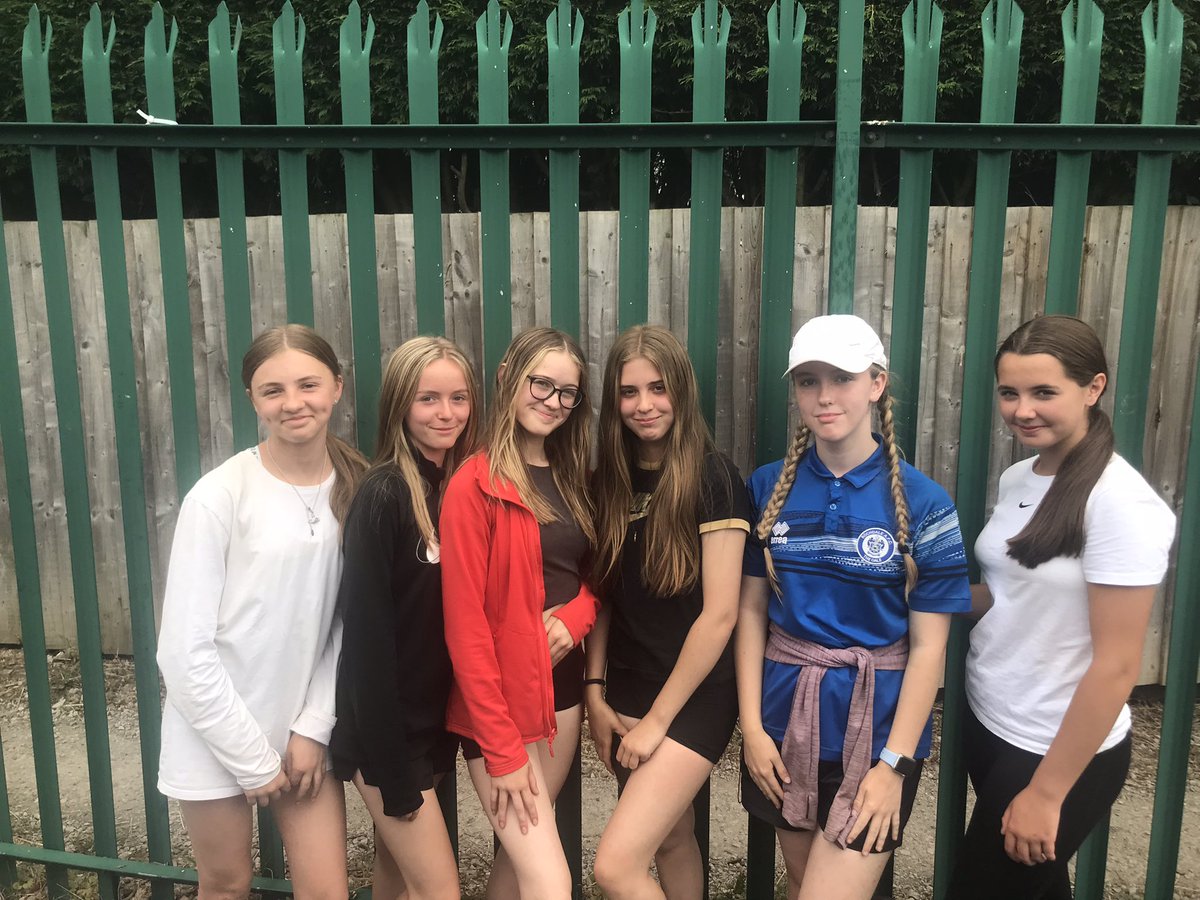 chs_bronz_dofe's tweet photo. Massive congratulations to all of our Autumn Group expedition participants who have passed their Expedition section. Great effort from all #nextstopsilver We go again with Spring Group on Friday! https://t.co/giteeXSI5x