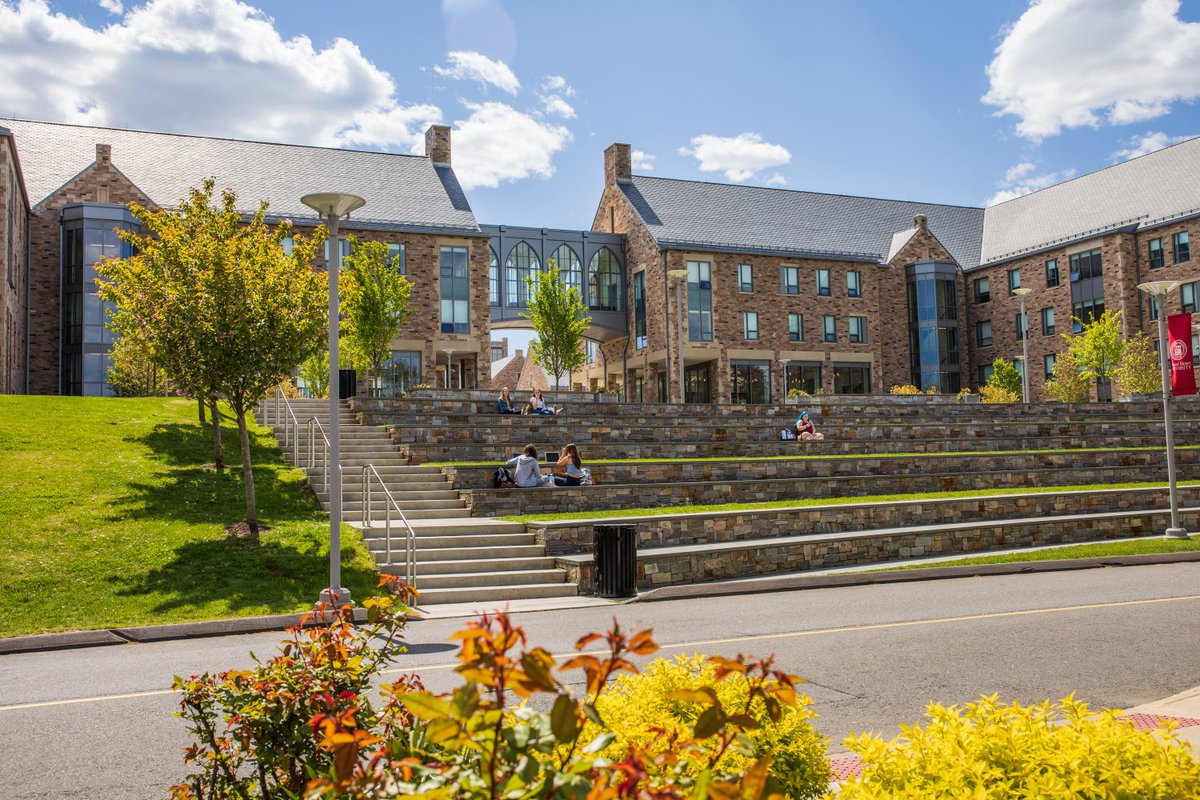 sacredheartuniv's tweet photo. Pioneers, what's your favorite #SHUview? 📸 https://t.co/4khw1aLOYs