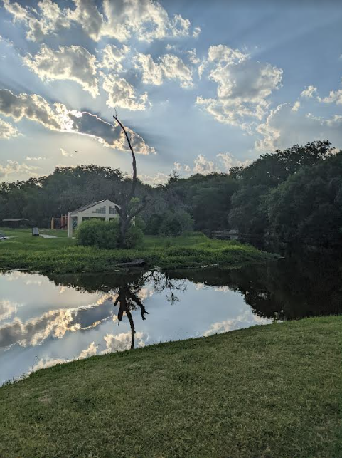 Still very much enjoying my time off, visiting #Temple's beautiful parks in the early morning, before the temperature climbs above 100F/37.77C 😀