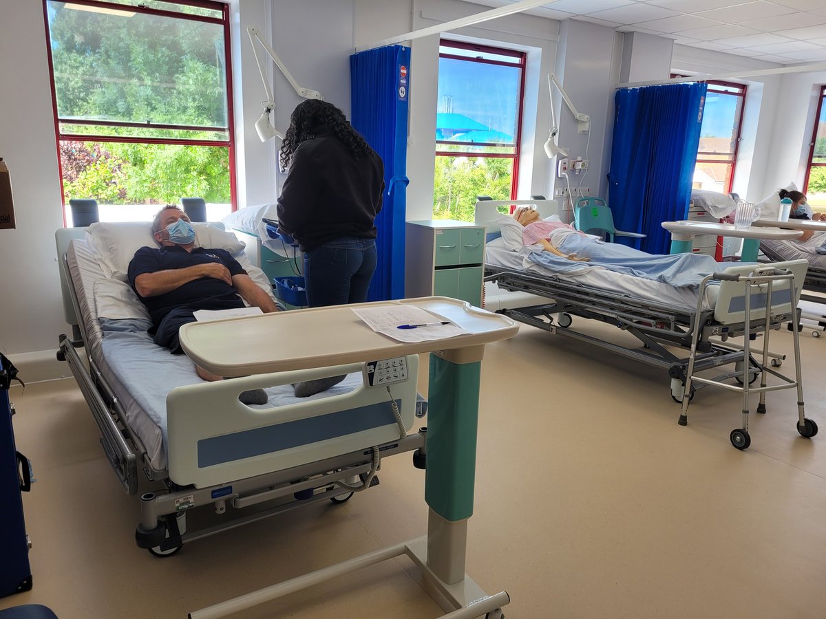 BEAT_UHD's tweet photo. Fantastic training day with Ward 14  staff in the Lakeside simulation ward, its christening! @UHD_NHS @RbchSimulation #teamuhd https://t.co/d5k6ynsCGt