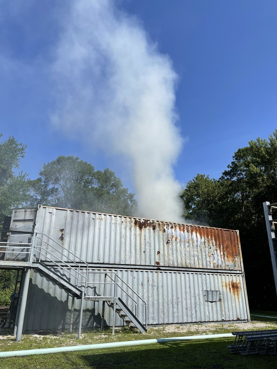 t_rav_swizzle's tweet image. A recent rookie training burn in the heat… they didn’t do too bad for their first #rookiecookies #FireSchool #Instructing
