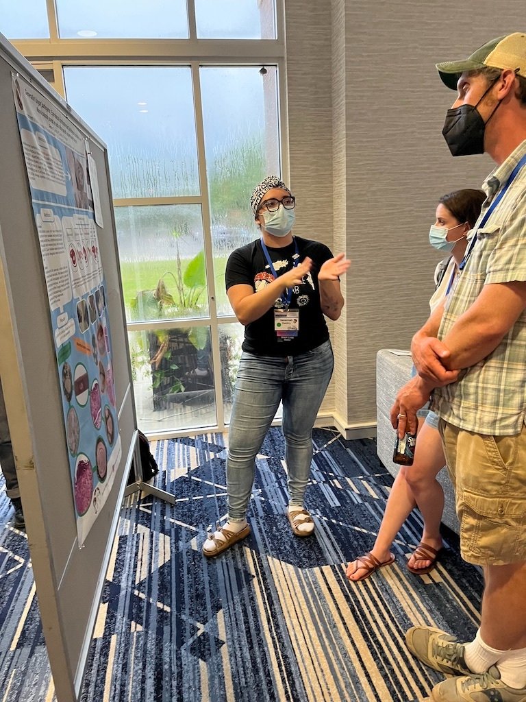 MycoZoo's tweet photo. Action shot at the poster presentation! I loved all of y'alls questions. First time I got such a crowd for SFD ❤
#msafungi22 #fungi #snakes #socksandsandals https://t.co/cXM4tGVs2I