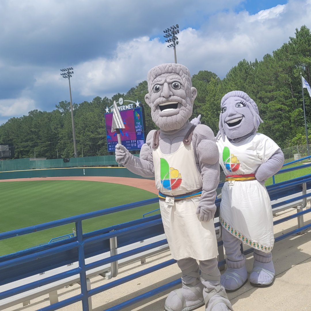 TWG2022's tweet photo. Vulcan and Vesta are having fun meeting the fans at #TWG2022!

#WeAreTheWorldGames

@onealsteel https://t.co/ur2CFC7a8l