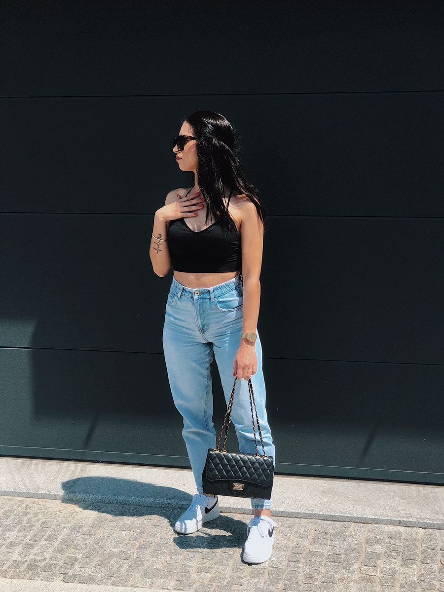 missmirellaa's tweet photo. 🦋 https://t.co/f4buREBRh3
