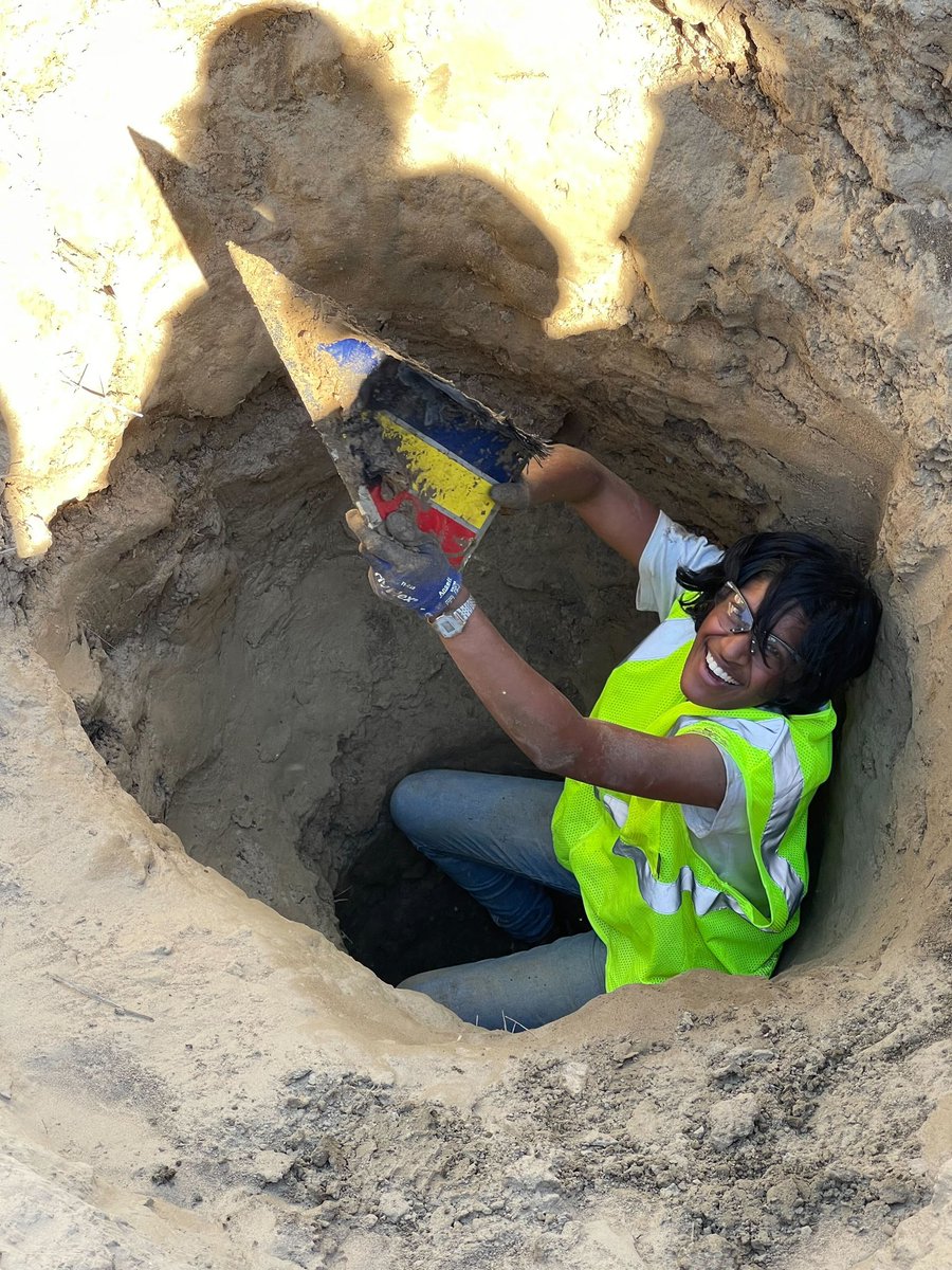 _GTXR_'s tweet photo. Sometimes recovery is easy… other times recovery means digging  scraps of your sustainer out from a 10-foot hole in the desert. https://t.co/eWspuDN60V