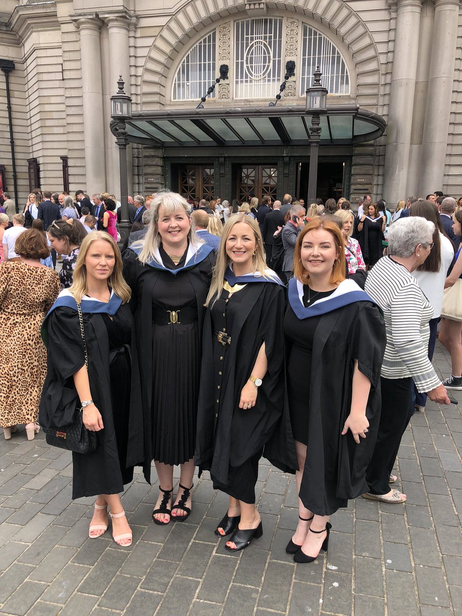 debbie_buchanan's tweet photo. Graduation day for #EdinburghDNs 2020 cohort!!🍾🎉 @DnQmu @edinburghdn @NHS_Lothian @KayeNicoll #districtnurses @cawdickson @juleschurchy https://t.co/EuWM4egfw8