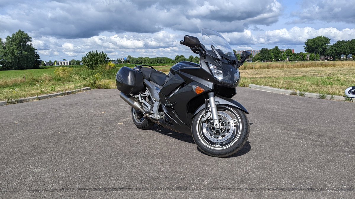 Heerlijke ochtend gehad op een Yamaha FJR 1300 uit 2009. En... hij is nog te koop ook!! youtu.be/Itxkby3AI8I via <a href="/YouTube/">YouTube</a>