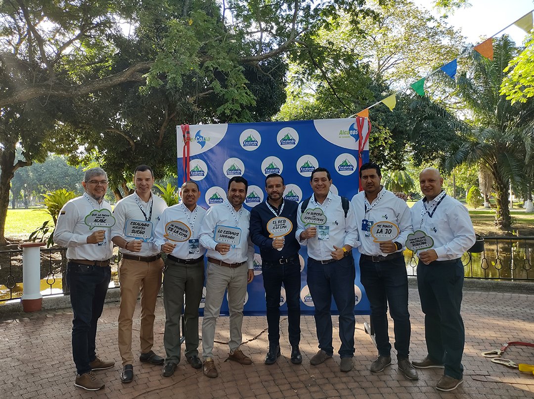 AlcanosdeColom's tweet photo. #PlaneaciónEstratégica: Alcanos de Colombia - Escalando Nuestros Sueños, en compañía del #equipodirectivo de Alcanos, en cabeza de nuestro #Gerente, William Oviedo, y equipo #Invercolsa, liderado por María Fernanda Ortiz, Presidente https://t.co/1KVq9uMyP9