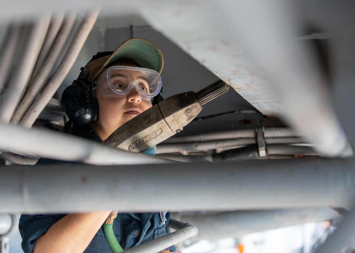 USS Bataan tweet media