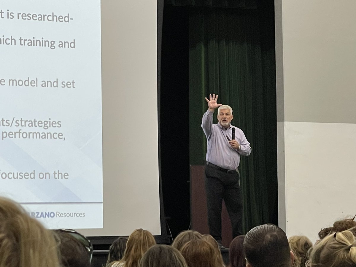 How do you get better? You keep learning from the best! I love watching <a href="/pbwarrick/">Phil Warrick</a> work, I get better and learn something every time he speaks. I am loving the work with my colleagues at the Farmington Mini-Summit! <a href="/MarzanoResource/">Marzano Resources</a>