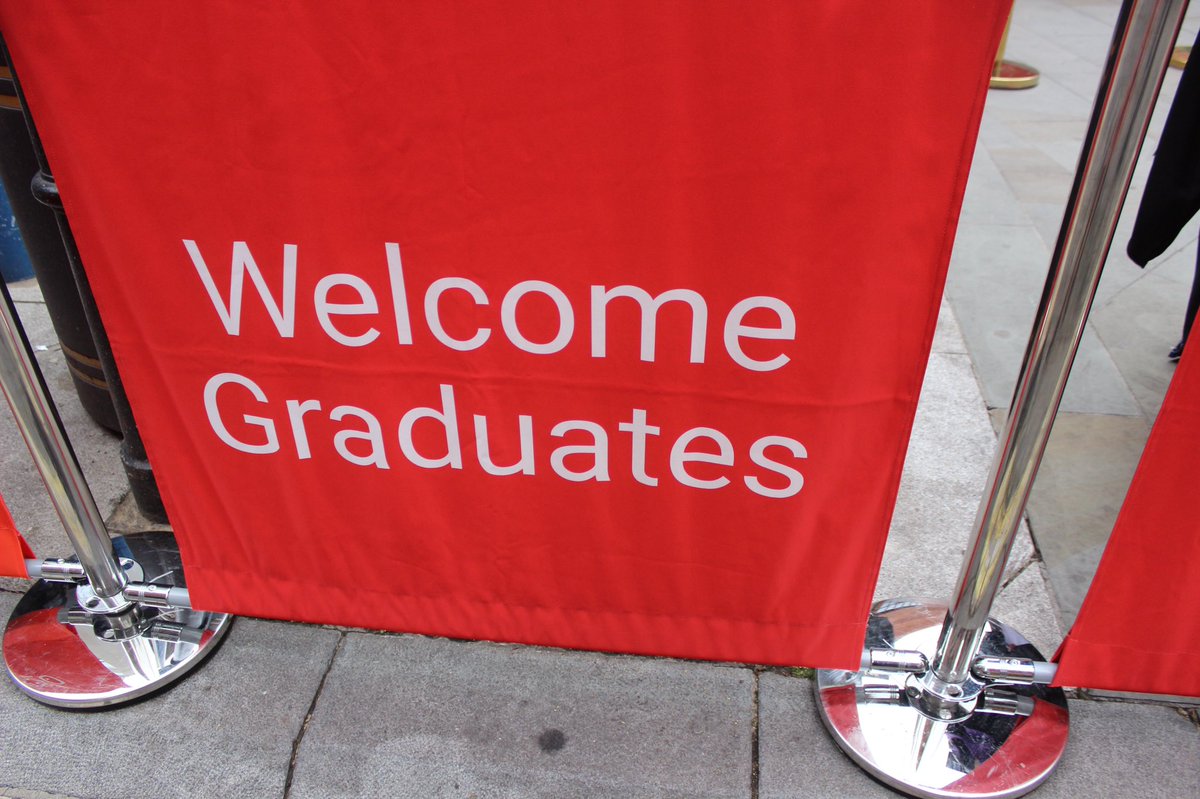 lsesu's tweet photo. Congratulations to all the Graduates today! 🎓Be sure to tag @lsesu in all you pictures! https://t.co/PnlyGFxdjn