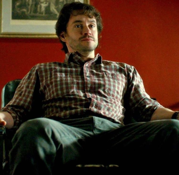 silqco's tweet image. why was he sitting like that IN THERAPY