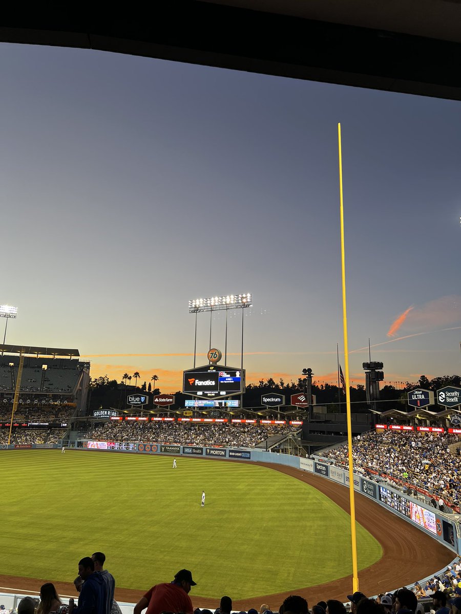 Justin_D_Bell's tweet photo. Had a great time at our @BankofAmerica Appreciation Night at @Dodgers Stadium. We gathered in appreciation and recognition of the active engagement and leadership in the Greater LA Market, Employee Networks and volunteerism.#bofavolunteers #iworkforbofa #ilovemyjob #dodgers https://t.co/tvMc8II8Lx