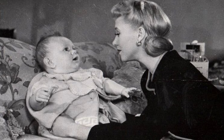 jratm23's tweet photo. Parenthood in classic films is the topic for this @WatchWithJen S3:E17 as host @FilmIntuition welcomes guest & writer @reallybethann to discuss. Support & listen here. #WatchWithJen #BachelorMother #PennySerenade #NeverTooLate #ParenthoodInClassicFilm
https://t.co/B17zitXFoa https://t.co/jbr90dyKA4
