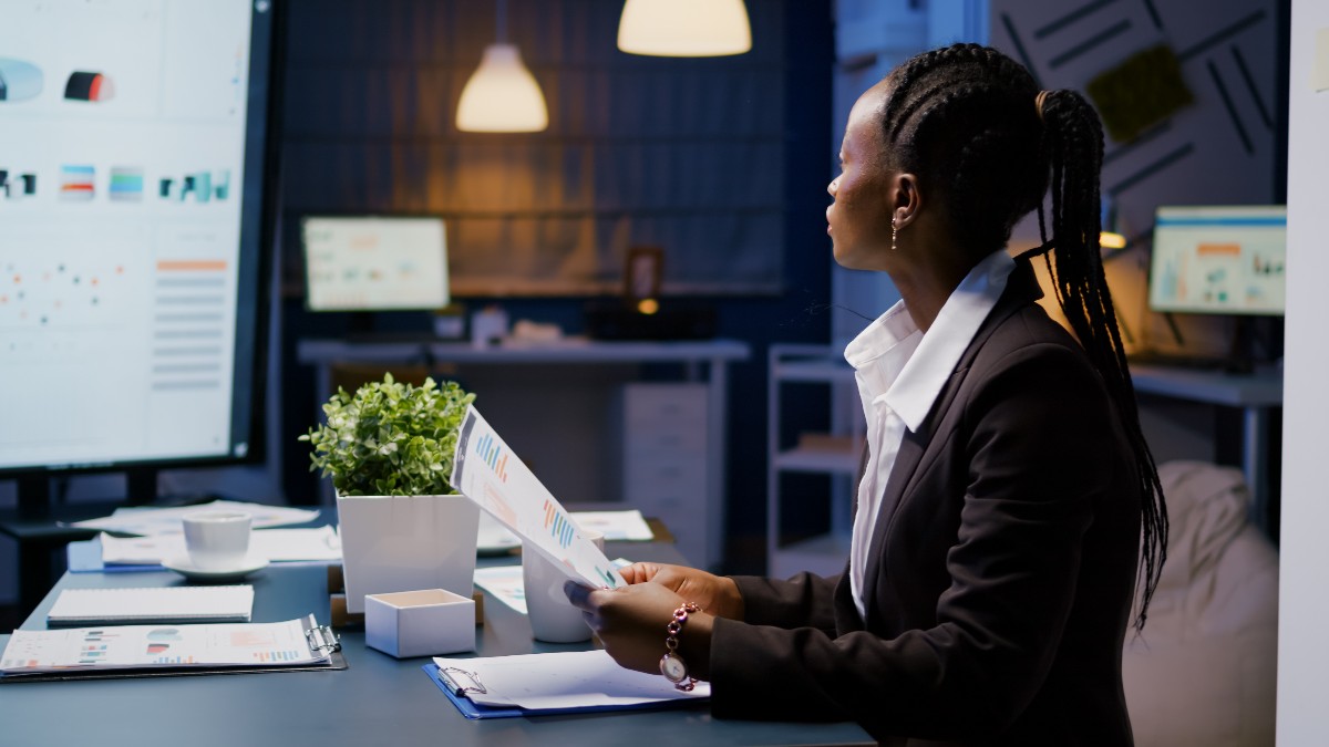 TenderAdviceCom's tweet photo. Writing a #tender response that speaks the same #language as the company you are tendering to helps you align your business to theirs. Mirror the language used in the tender to show you have read their scope closely and that tailored the response to them. https://t.co/5oN4xV5Nmw