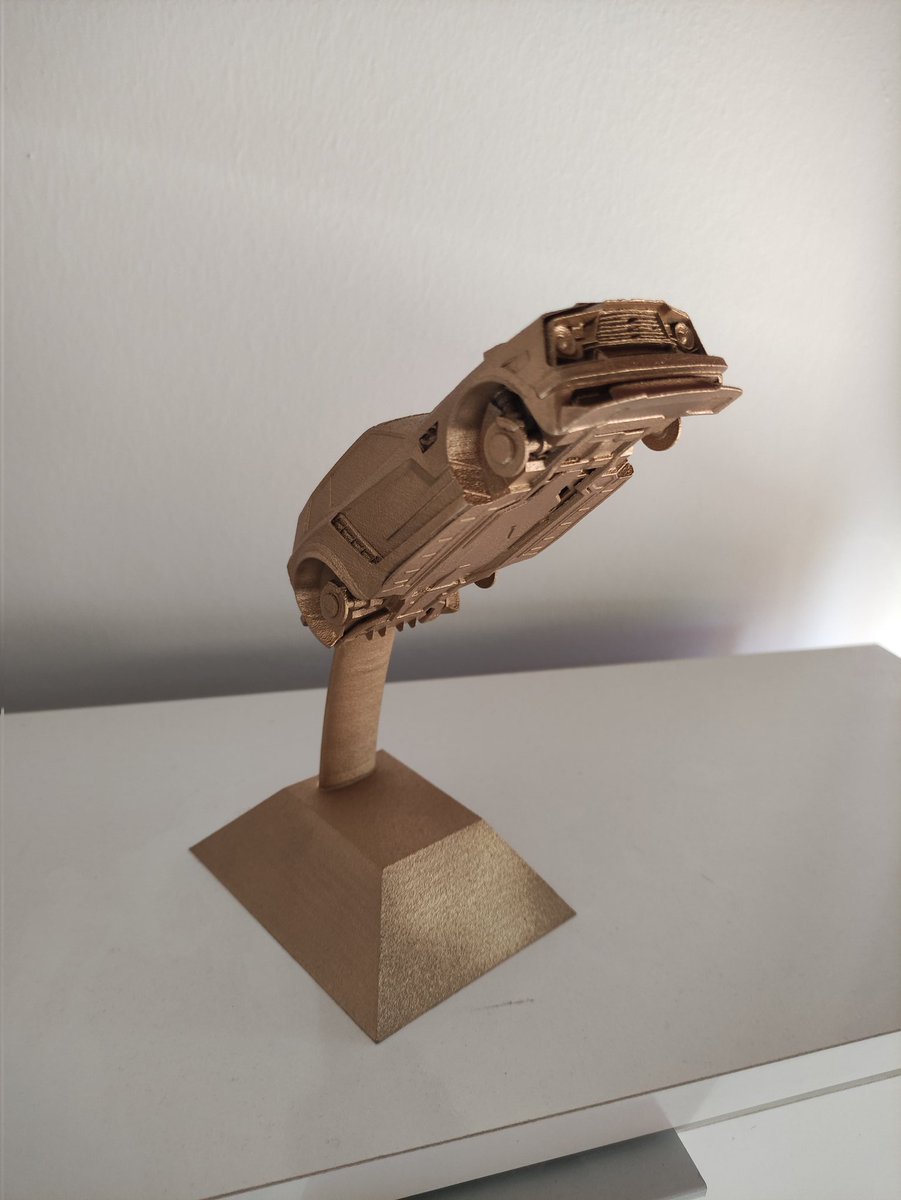 Hoy nos ha llegado esto como segundos clasificados en la <a href="/CCSeries_/">Community Championship Series</a> que jugamos hace ya un tiempo. 

La última competición que disputamos en Rl en la que nuestros viejunos tenían un poco de manos aún.

¡Muchas gracias por el detalle! 
Más vale tarde que nunca.