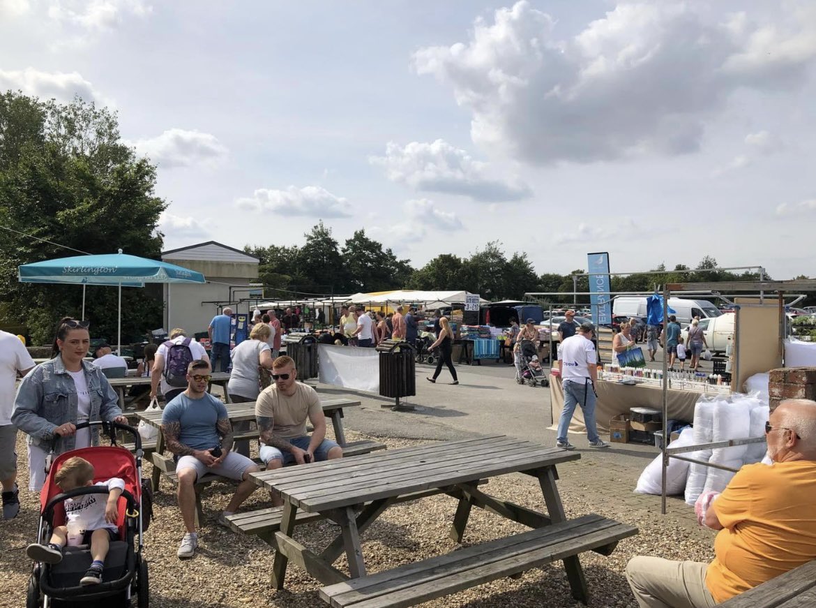 OPEN TOMORROW!📍

Market traders £10 for 10 foot, £15 for 20 foot, £20 for unlimited space. Second hand and vintage £10 as much space as you need. 

LETS GET THESE WEDNESDAYS ON THE MAP 🍒

Seller set up 7am-10am. 
Buyers welcome 8am-2pm 

FREE PARKING/ENTRY.
