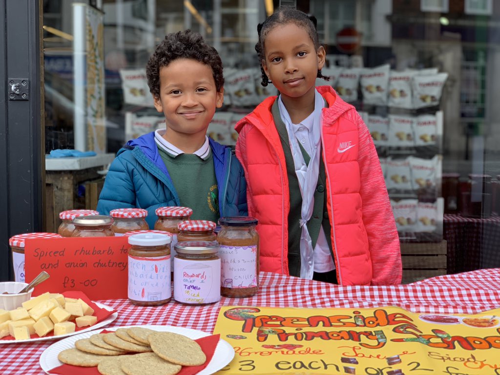 sfmtweet's tweet photo. Tomorrow, school children will be selling jars of tasty homemade chutney at seven @WholeFoodsUK stores, as part of #SchoolstoMarket @WholeKidsFnd.

Come down and buy some!

🕐 11am-1pm

📍#Fulham, High Street Kensington, #Richmond, #Camden, #Clapham, #Piccadilly, Stoke Newington. https://t.co/ugqCucKn1q