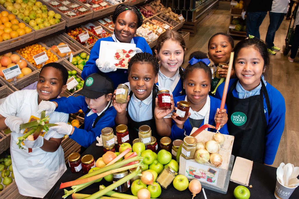sfmtweet's tweet photo. Tomorrow, school children will be selling jars of tasty homemade chutney at seven @WholeFoodsUK stores, as part of #SchoolstoMarket @WholeKidsFnd.

Come down and buy some!

🕐 11am-1pm

📍#Fulham, High Street Kensington, #Richmond, #Camden, #Clapham, #Piccadilly, Stoke Newington. https://t.co/ugqCucKn1q