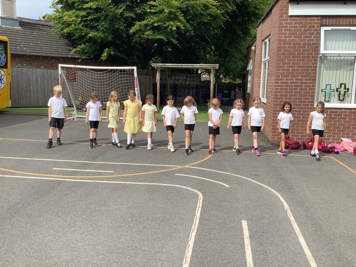AllSaintsTraff's tweet photo. Fabulous dancing out in the sunshine from our Irish Dancers #IrishDancingClub #warmup #stretch #skip #moveyourbody πππΌ https://t.co/4JGHouRIht