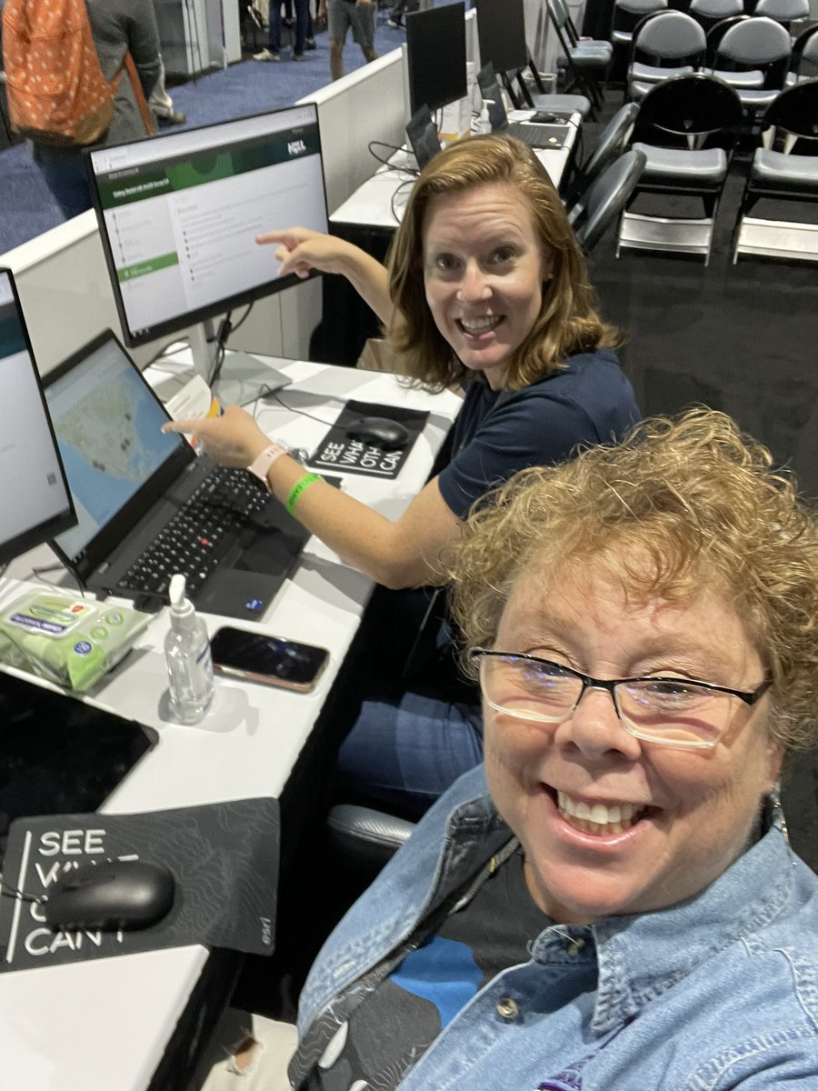 lkeysmathews's tweet photo. Hands-On Learning Lab Training - Learning Survey123 #EsriUC @EsriTraining #EsriEdUC https://t.co/sxrH9zez30