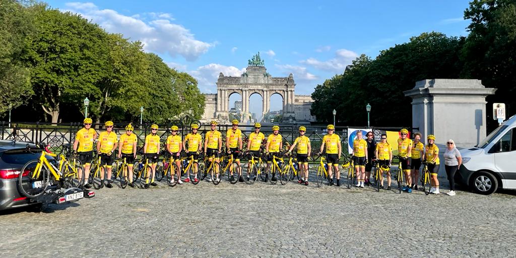 BelgianKidsFund's tweet photo. @biekepurnelle Voor de eerste x is er ook Team Rynkeby-Granini Brussels in de #TourdeParis2022. 16 amateurfietsers vertrokken van het Jubelpark op 9/7 en steunen @BelgianKidsFund en @KickcancerF Zij rijden van Brussel, vandaag in Dijon en komen 16/7 toe in Parijs na 1100km #pediatricresearch https://t.co/sNm3qRbFTF