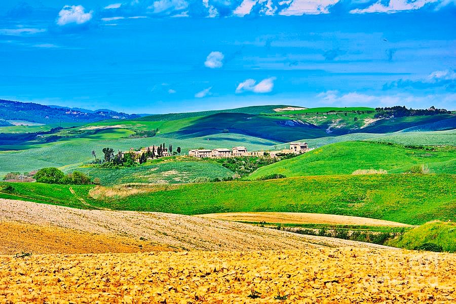 Wow, the #colours of #Tuscany! So #beautiful! 
fineartamerica.com/featured/color…
#Toscana #Italia #Italy #travel #travelphotography #travelbug #ThisSummerFindArt #BuyIntoArt