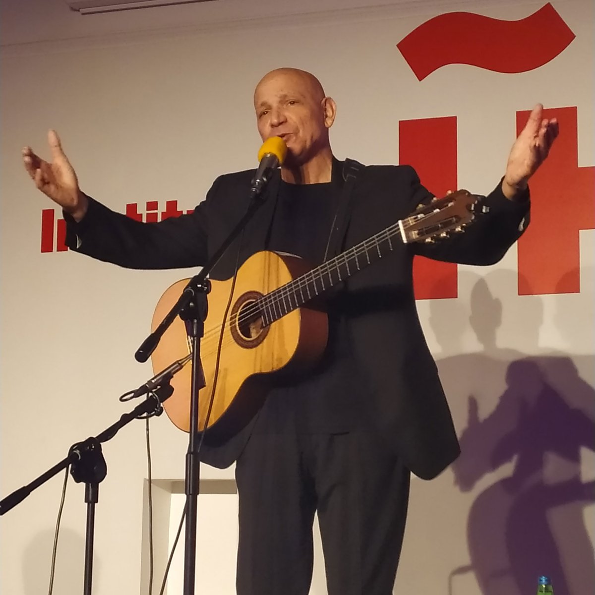 gerardedery's tweet photo. I would like to share some photos from my concert at the Instituto Cervantes Varsovia. Thank you to the Cervantes Institute for this lovely invitation.
My ensemble includes:
Fabian Włodarek - accordion
Kornel Jasiński - contrabass
Robert Siwak - percussion

#sephardicmusic https://t.co/qCkBZIwOzt