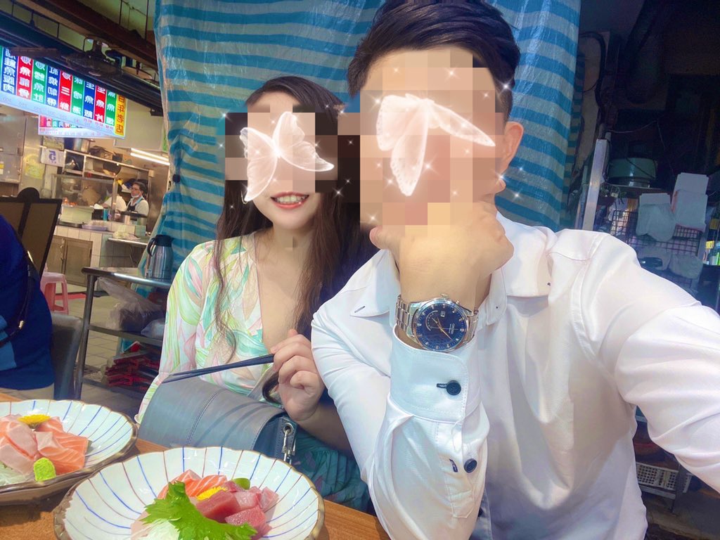 #Svet19 遠遠地看見妳出現，心想是..V😵‍💫我內心難掩喜悅、沒來由得雀躍，彷彿在對街就聞到@54chrisss 身上迷人香味。

回想我們初相識，是在Svet今年五月底剛離開前公司時所發的推文，妳溫暖字句回應、讓我印象深刻。

現在我們初次相見，彷彿像是許久未見。妳的親切、妳得甜，忍不住令人想多看好幾眼！ https://t.co/esJsNpQ16v