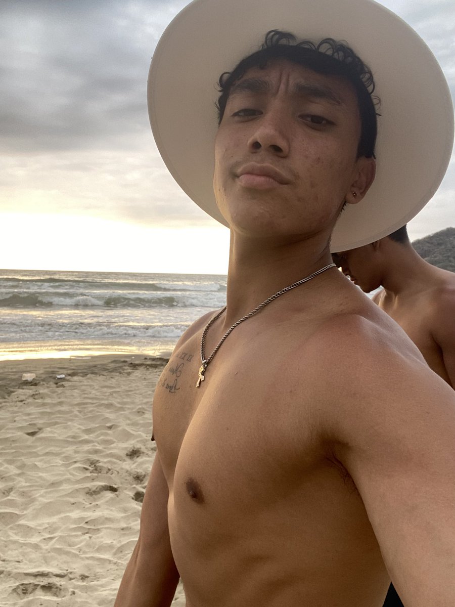 _JoseAlvarez22_'s tweet photo. A little getaway from reality to paradise 🌊 🏝 https://t.co/KeahUx58Bs
