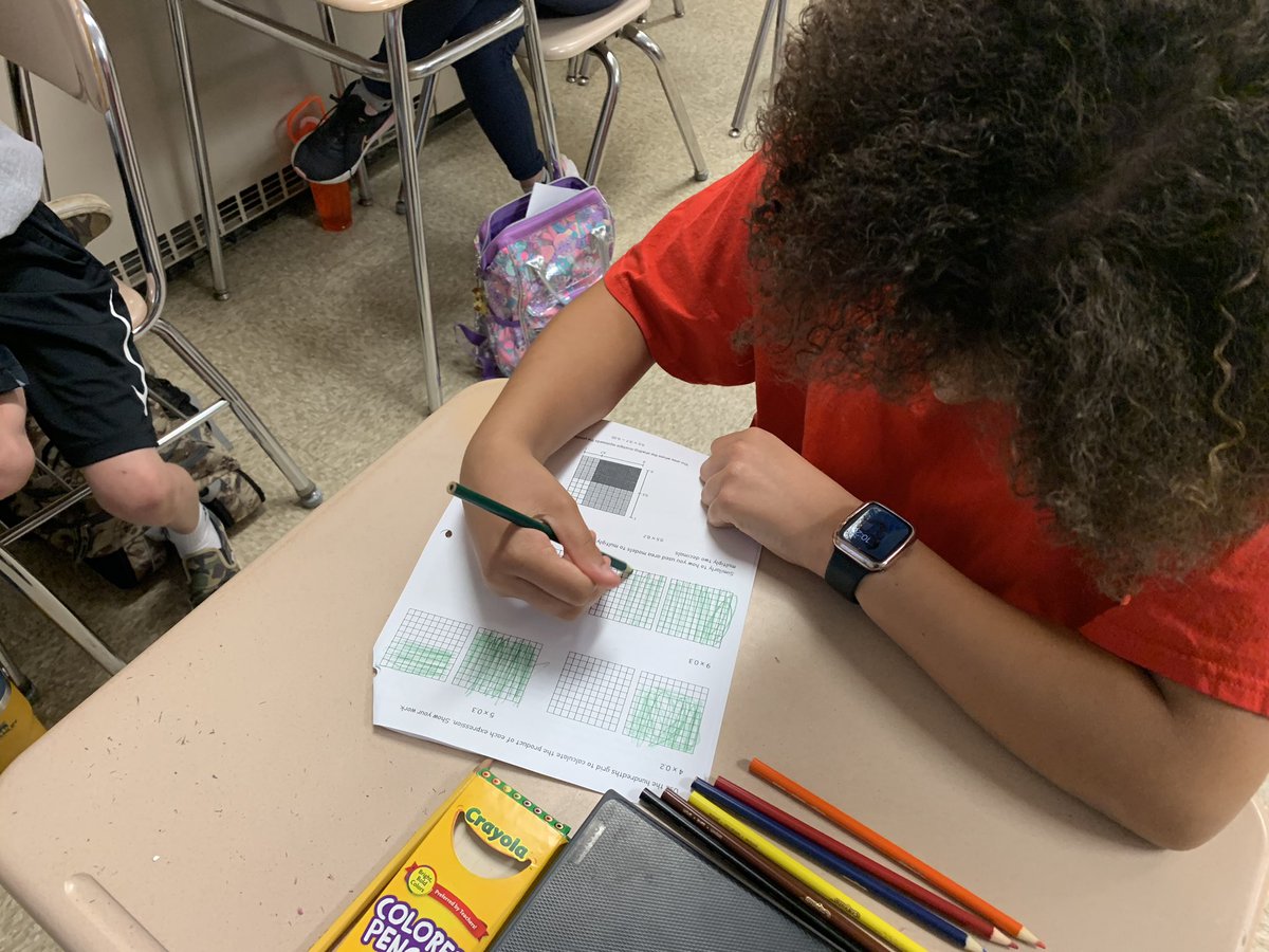 j_eisenberg87's tweet image. #megamath students @CatonsvilleMS use area models to multiply decimals @BCPSMATH #achievecreatetransform #supportingthespp #handsonlearning #highlyengaged