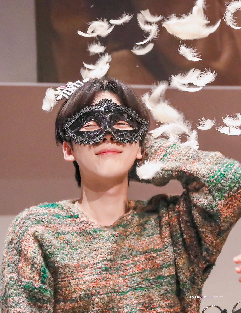 jinwoo pics ♡ tweet media