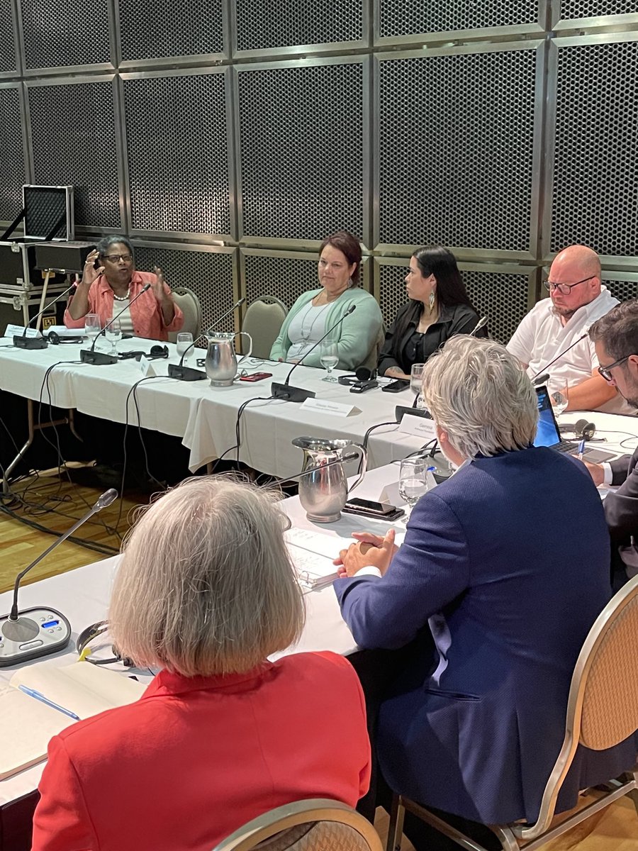 pablorodriguez's tweet photo. Good discussion with members of the community in St. John’s today about online safety. I’m struck by how everybody has their own story about bad experiences on social media. Canadians want social media companies to do more to fix this. https://t.co/nMvLyhYoEz