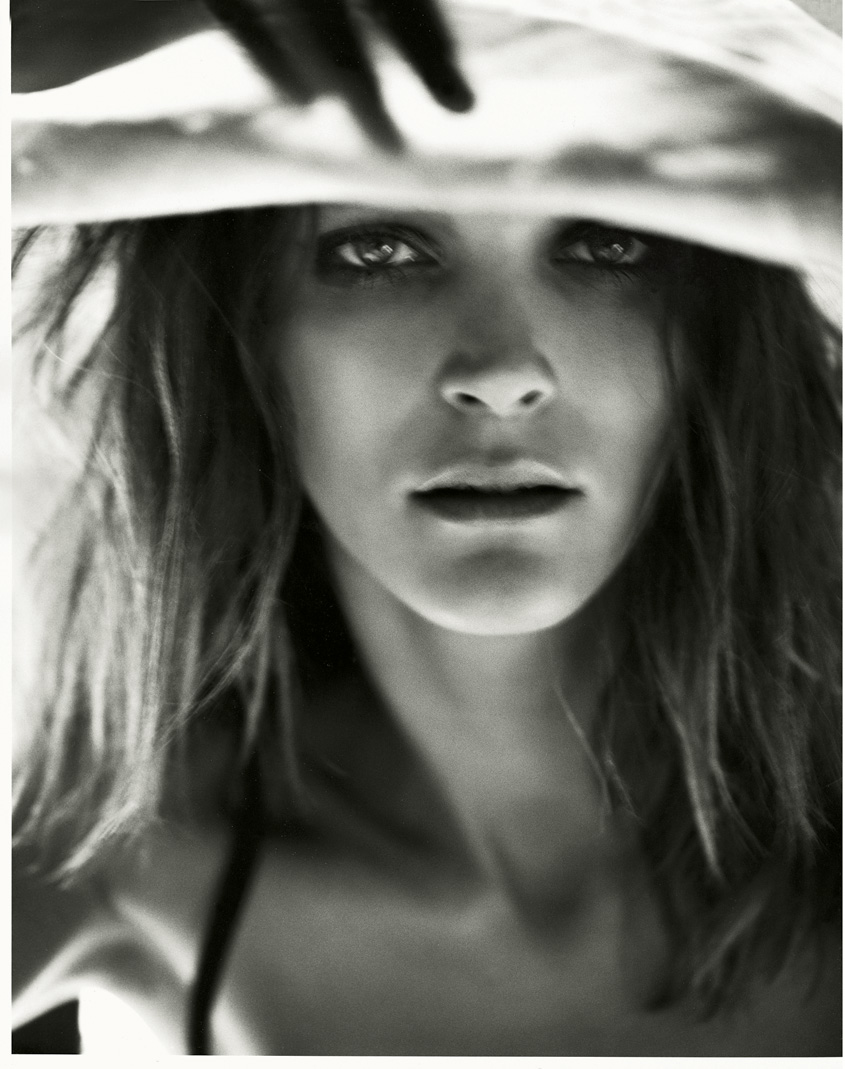 Mario Testino tweet media