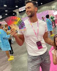 Happy birthday  Cheyenne Jackson 