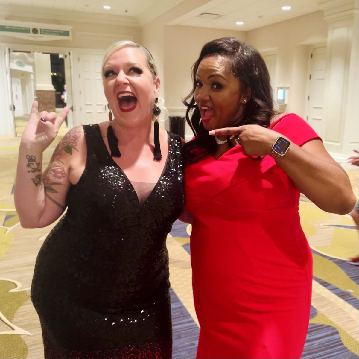 EmceePam's tweet photo. Omg what a powerhouse… such a great speaker! And dancer! Lol! Thanks Mimi, awesome to meet you. Loved your keynote! #muse @HeyMimiBrown @NSAspeaker #influence22 🎤🎉 https://t.co/jVhsTLqx7P