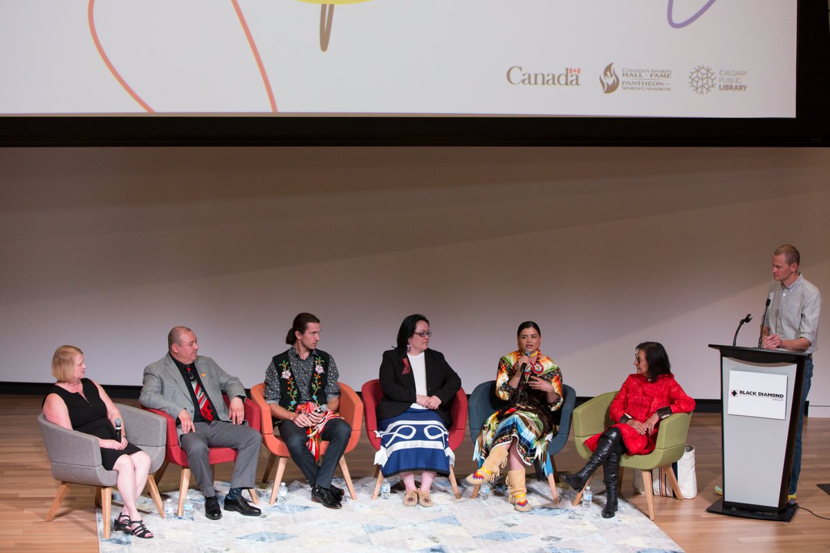 sportshall's tweet photo. “Educating people on Indigenous peoples' contribution to sports can play a big role in reconciliation”–@kendrajessie
A powerful message from the #NIPD panel discussion, presented by @BlkDiamondGrp, about the role of sport on the path to reconciliation https://t.co/DNZEubvXjY https://t.co/FJivvp2PaY