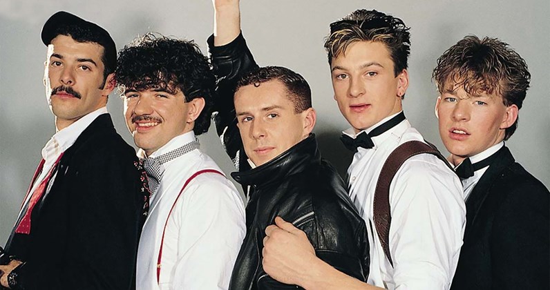 80sMusicRevisit's tweet photo. On this day in 1984:

#1: Two Tribes
#2: Relax

Frankie Goes To Hollywood were just the fourth act to hold the top two positions in the UK Singles Chart simultaneously. 

Can you name the other three? https://t.co/L2Vi0xlLWI