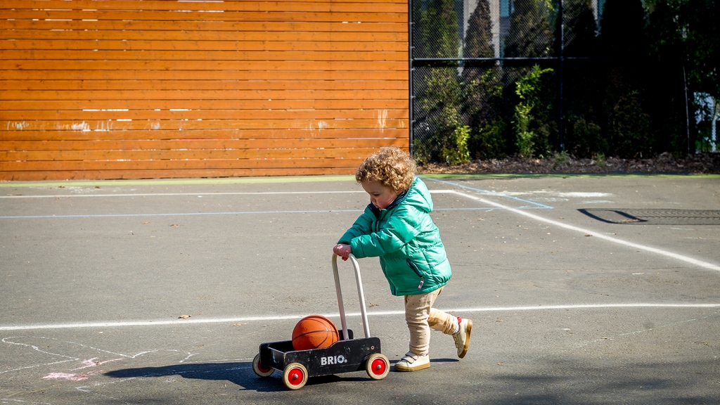 Childpeace's tweet photo. A combination of self-care and reality-based activities are crucial when it comes to #toddler development. Learn more about our #Montessori Toddler Community Program and how you can best support your toddler's growth on our website! 🌟
https://t.co/andipoxN0H https://t.co/A4UdmTPbMU