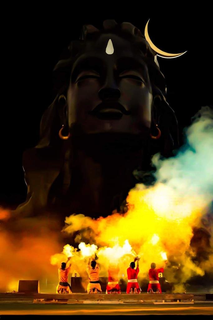 Ksareen30's tweet photo. Tomorrow is #GuruPurnima 🙏 https://t.co/66v4bzcv3Y