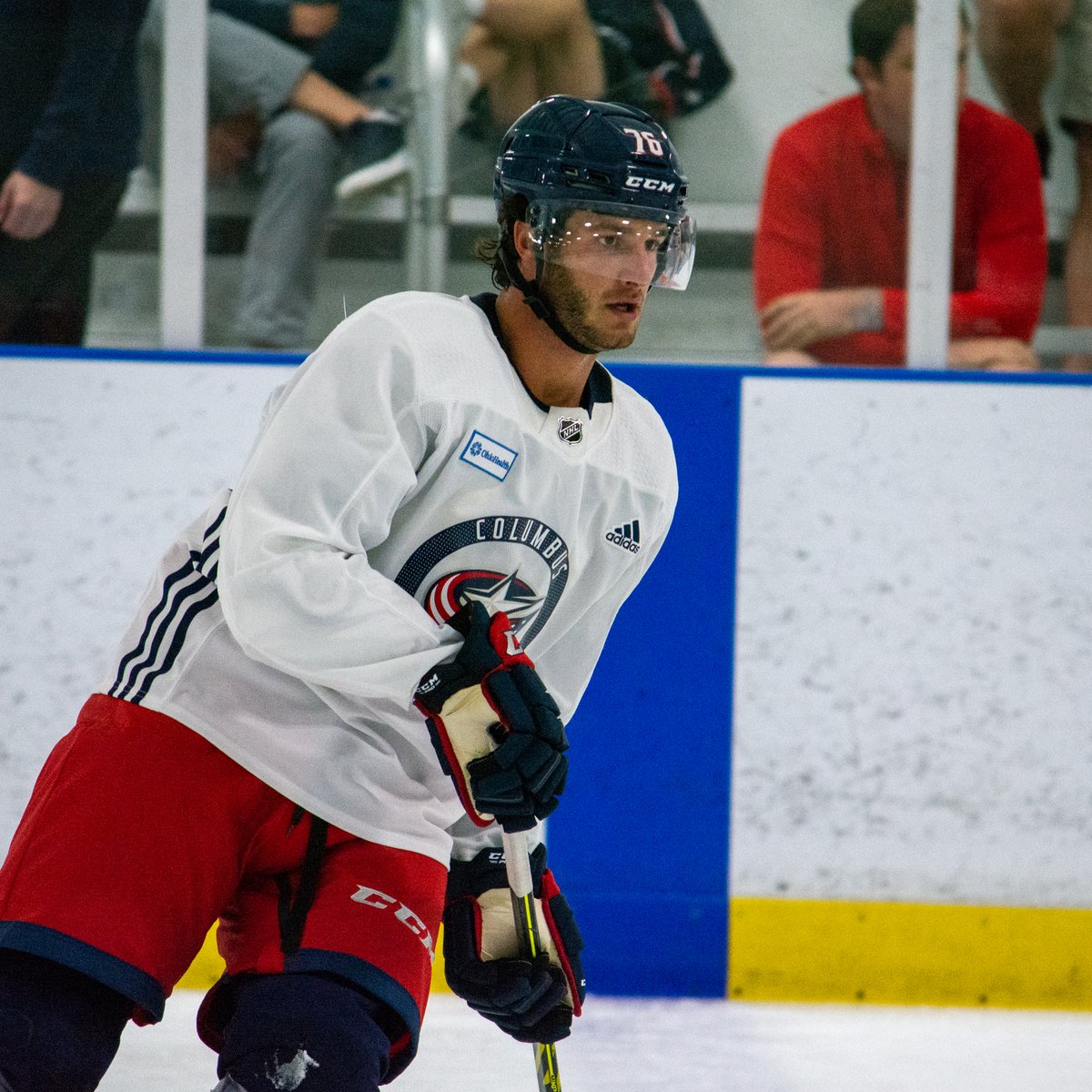 .@owensillinger97 is in the building 🤩

<a href="/mhl/">Mike's Hard Lemonade</a> | #CBJ