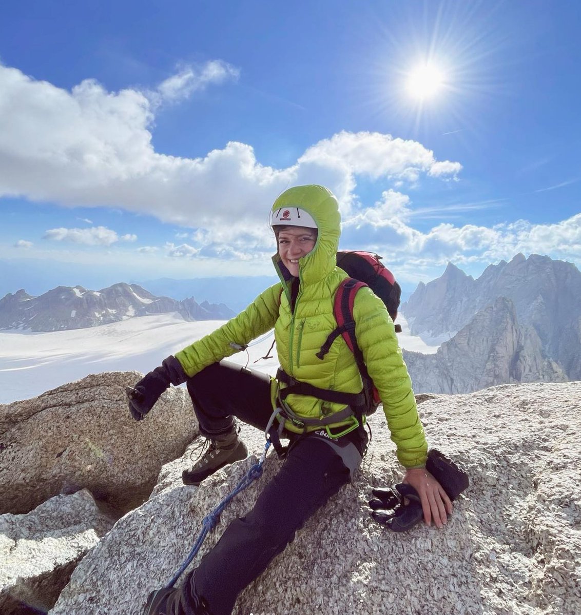 7summitsNFT's tweet photo. When #NFT and #Sports work together for #CHARITY

Follow Constance, a French young woman who will climb the #7summits to raise funds and awareness to fight #Cancer 

RT &amp; Tag Friends for a chance at the WL🏔️

Watch out tweet #2 for something never seen before👀 https://t.co/XW0HRXSFje