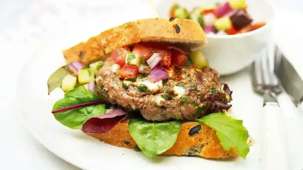 This recipe is for succulent Lamb and Feta Burgers have a Greek twist. Bursting with the flavours of paprika, cumin, lemon and tangy cheese. Recipe here bit.ly/2ApIz7D #crouchend #localbutcher